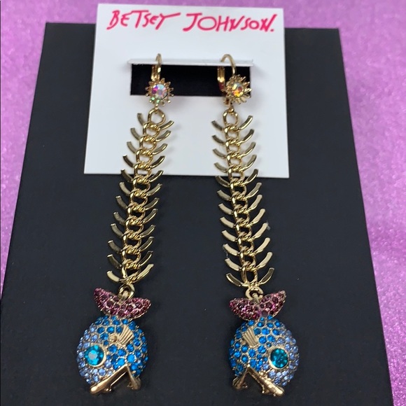 Betsey Johnson CATCH of the day earrings - Picture 2 of 6